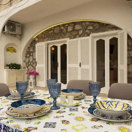 Apartment Casa Flavia Center - 5 Minutes To And 4 Air Conditioning *